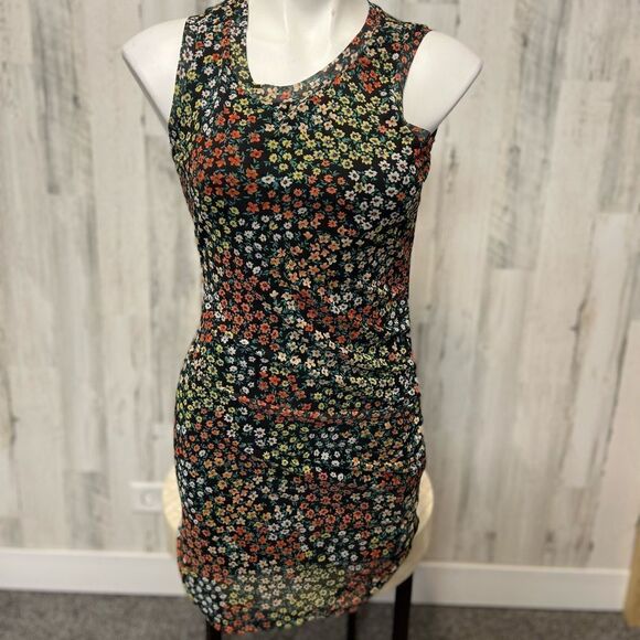 Dresses & Skirts - Dress floral 